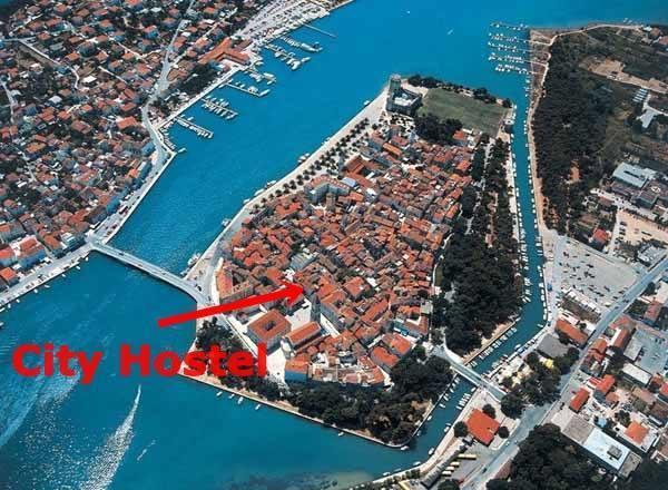City Hostel Trogir Extérieur photo