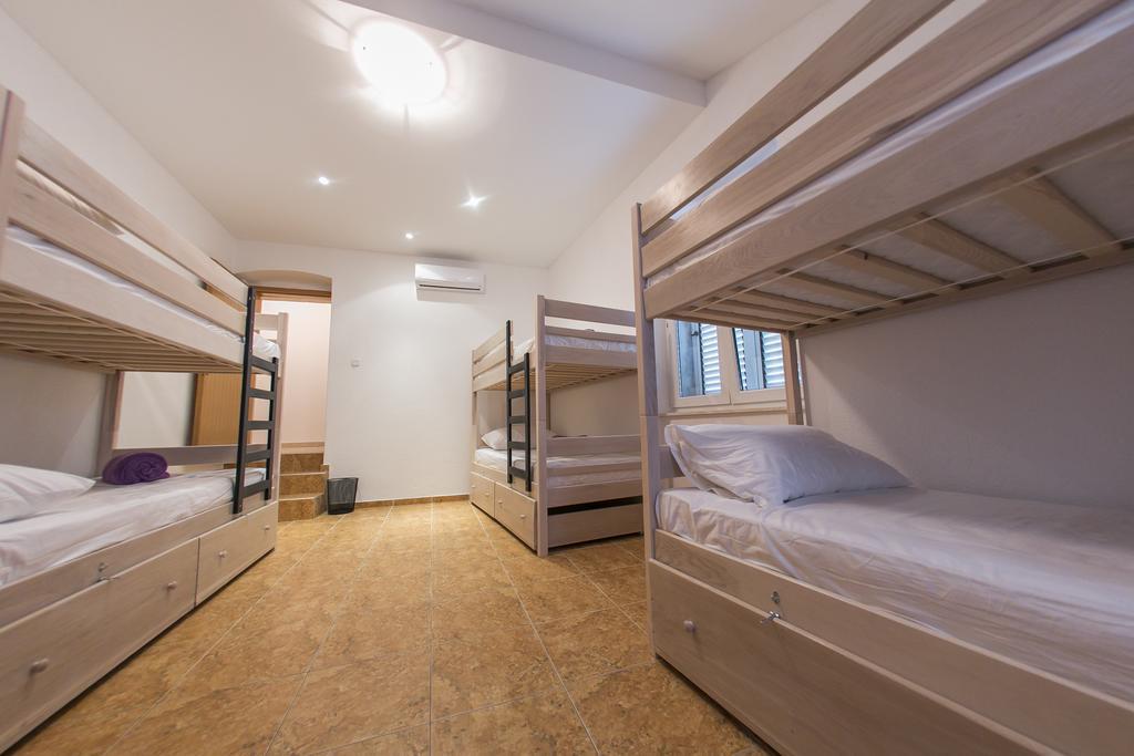 City Hostel Trogir Chambre photo
